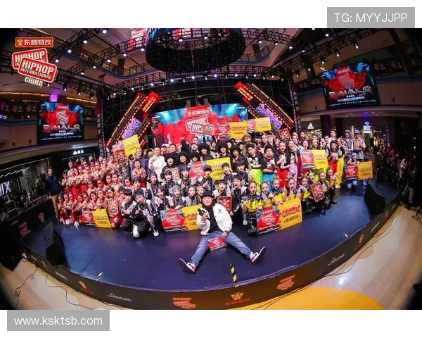 成都街舞队在世界攀岩锦标赛中的精彩表现与比赛经验分析